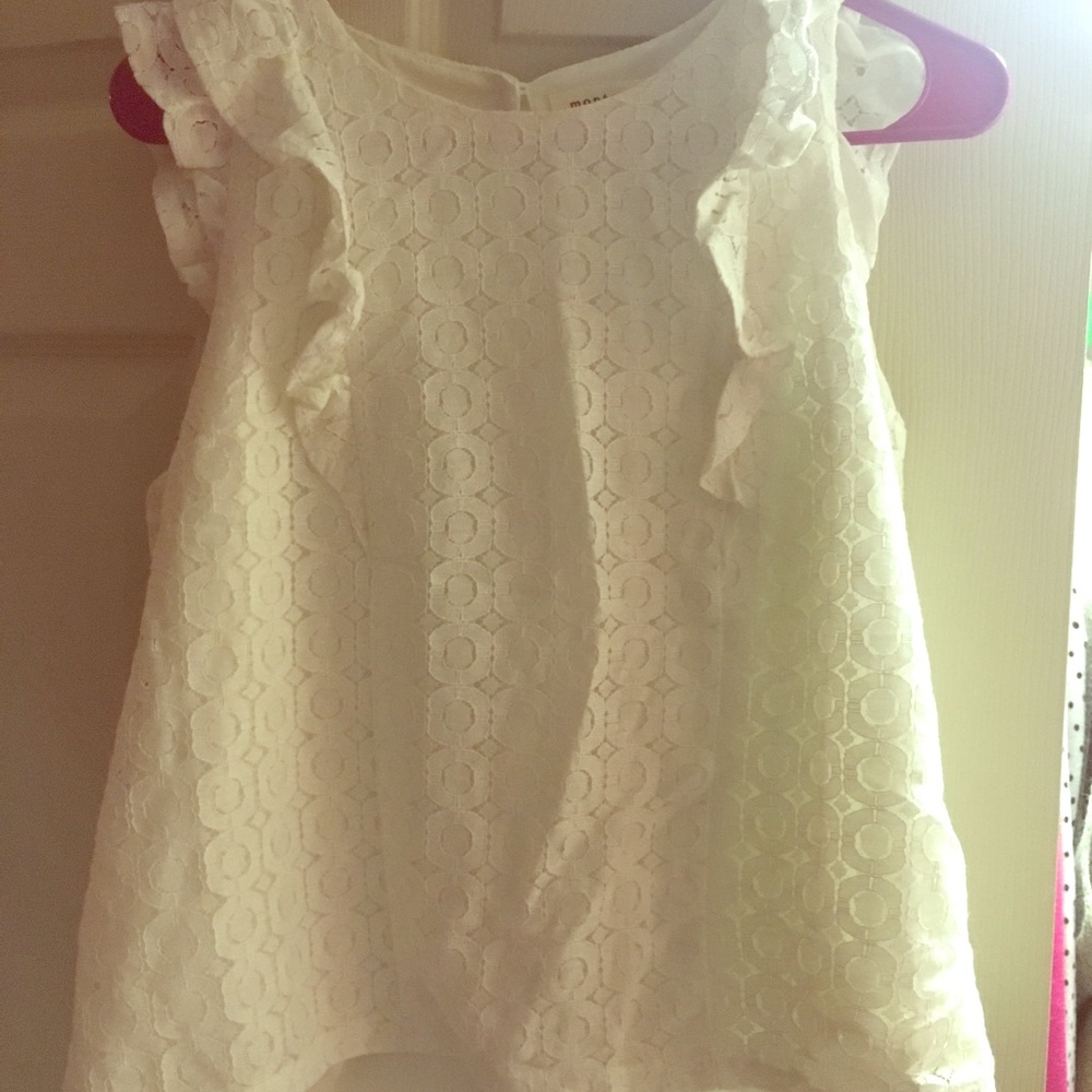 White ruffled tank top- Used / Excellent